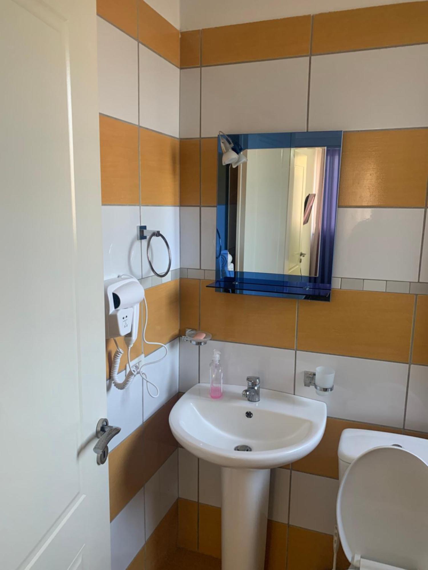 Adriatik Apartaments Саранда Экстерьер фото